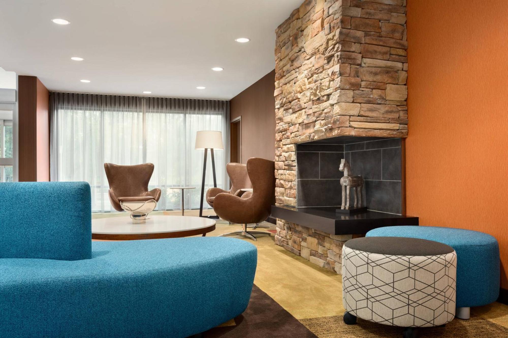 Fairfield Inn & Suites By Marriott Charlottesville Downtown/University Area Eksteriør bilde