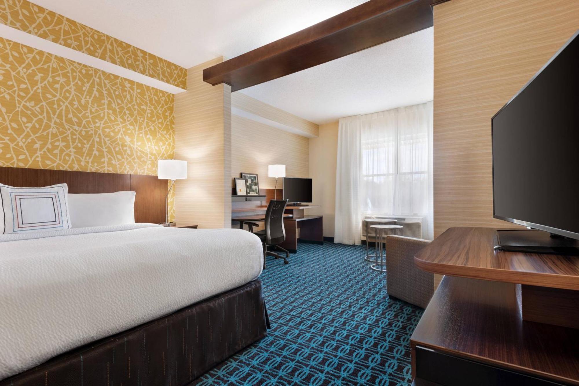 Fairfield Inn & Suites By Marriott Charlottesville Downtown/University Area Eksteriør bilde